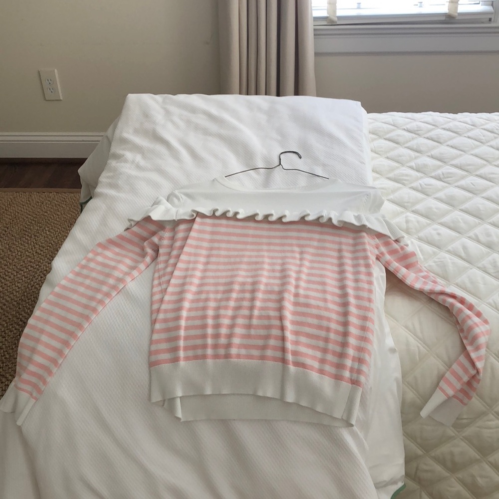 Bisouxx pink and white sweater